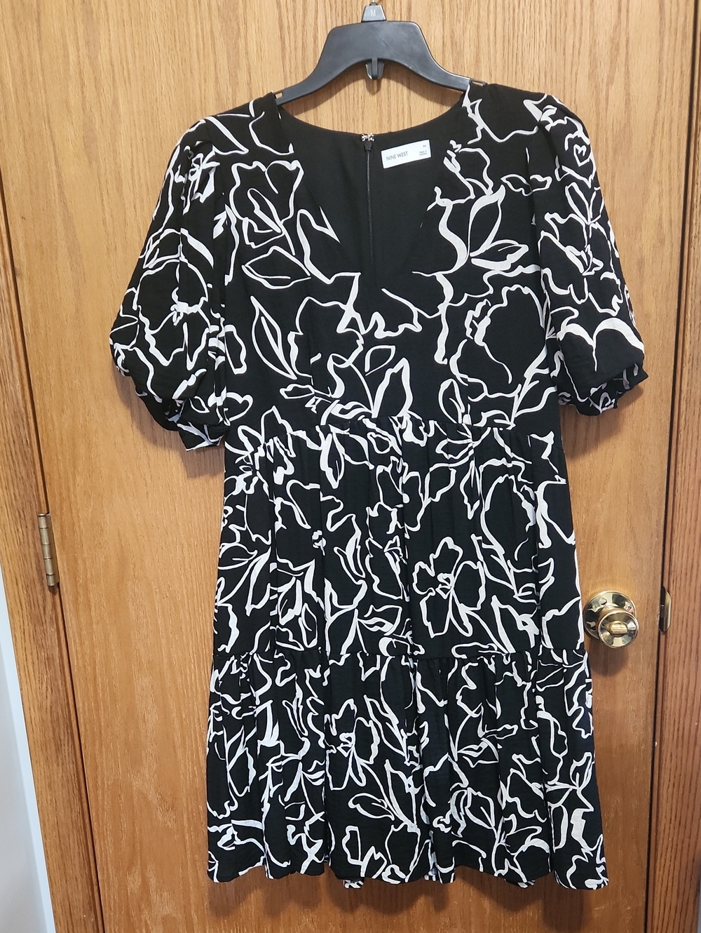Nine West Black and White Floral Tiered Short Dress